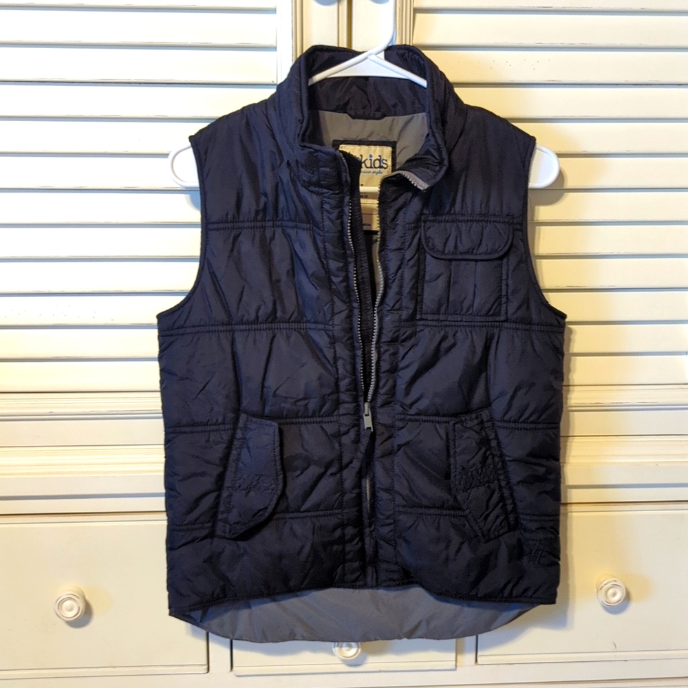 2 boys 77 kids A&E puffer vest size 12 and size 14